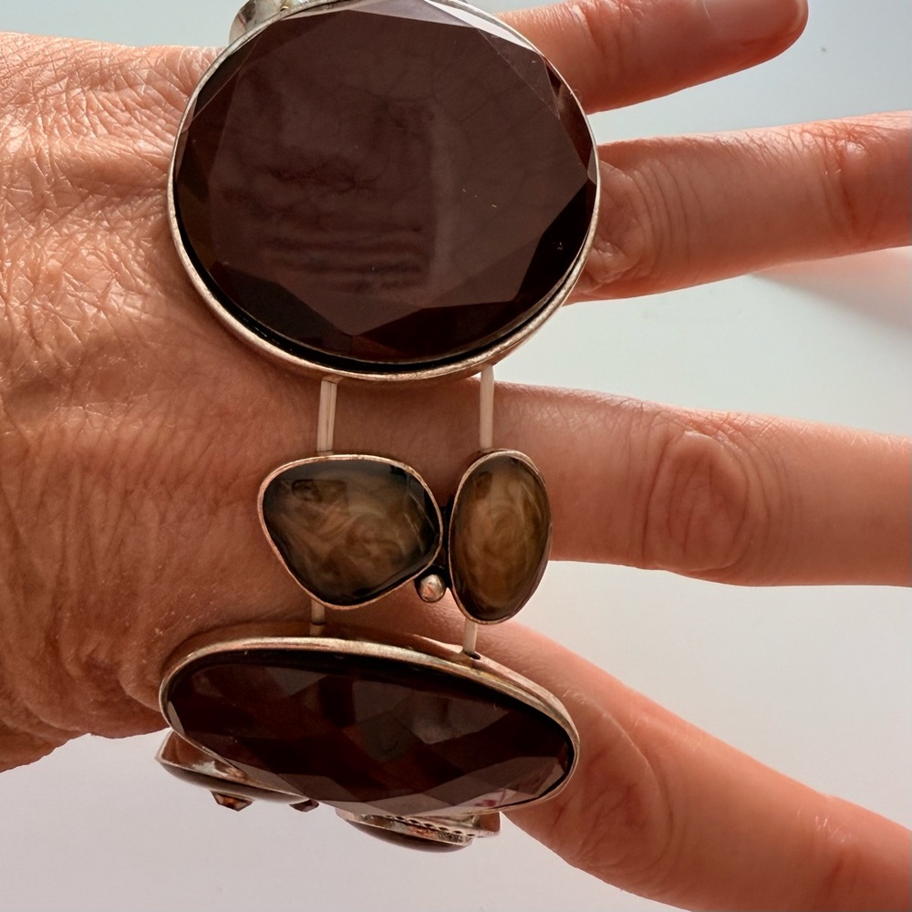 Chic Silver and Brown Stone Bracelet - Picture 4 of 6